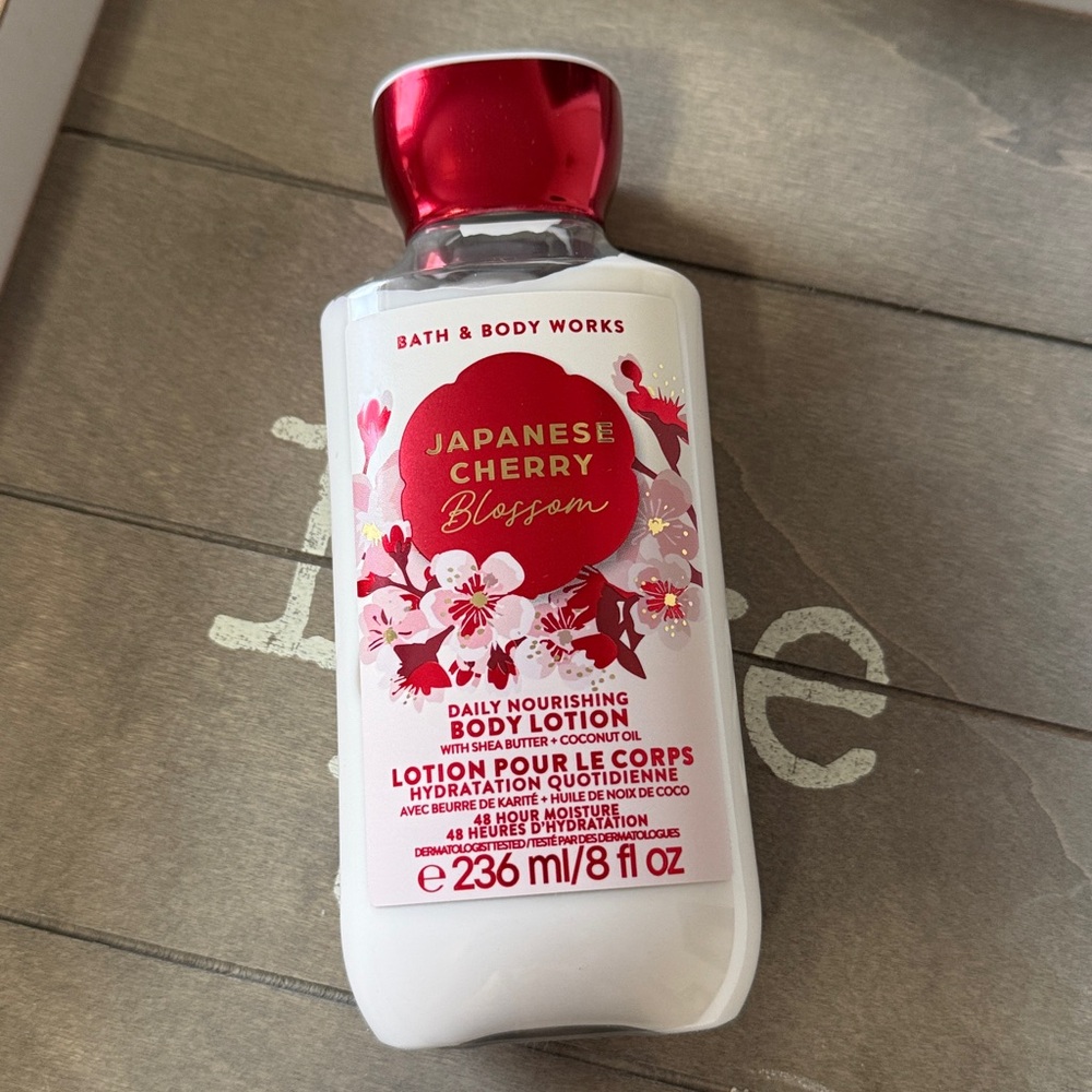 Bath & Body Works Japanese Cherry Body Lotion